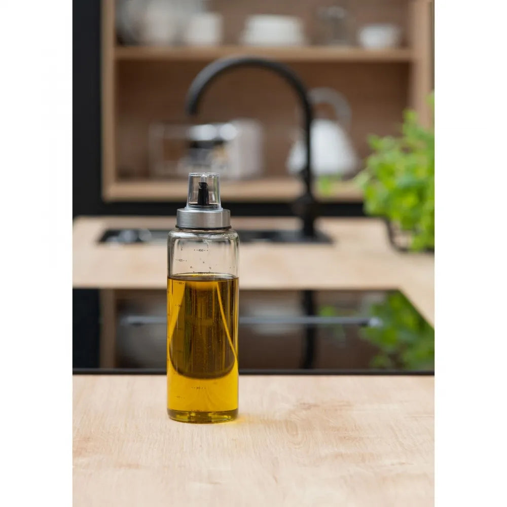 Dryppfri olje- og eddikflaske praktisk og presis