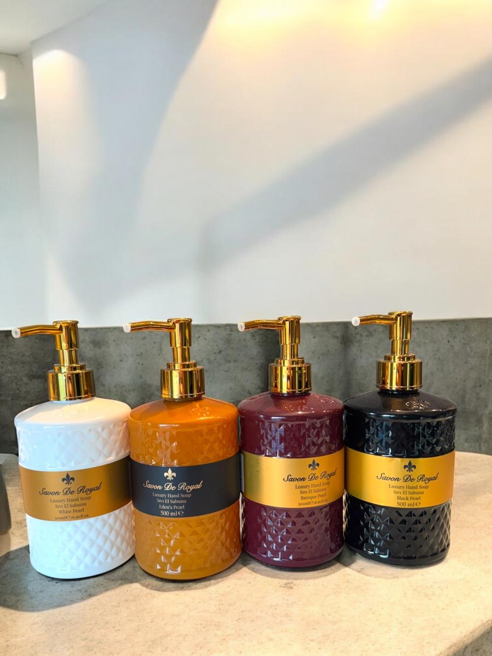 Savon De Royal Eksklusiv Gavesett med 4 luksuriøse håndsåper (4 x 500 ml)